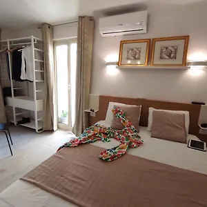 Apartment House, Taormina